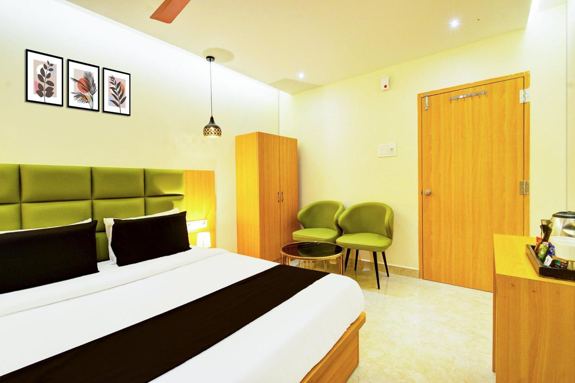 Trimulgherry Hotel O Svs Suites Luxury Rooms מראה חיצוני תמונה