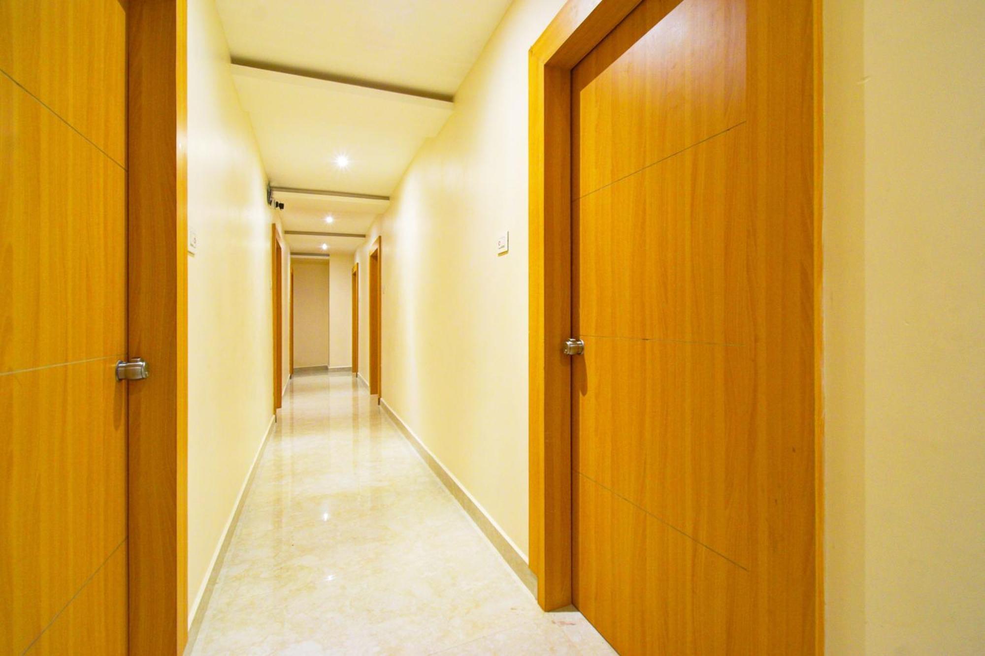 Trimulgherry Hotel O Svs Suites Luxury Rooms מראה חיצוני תמונה