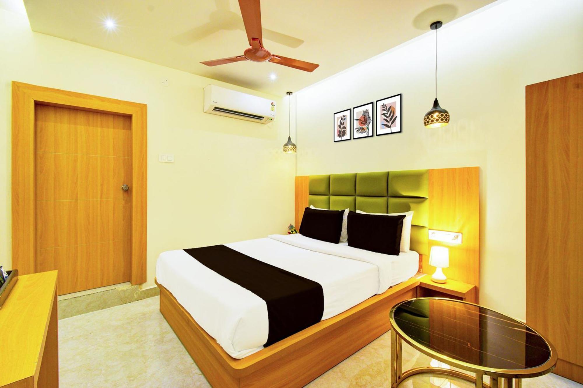 Trimulgherry Hotel O Svs Suites Luxury Rooms מראה חיצוני תמונה