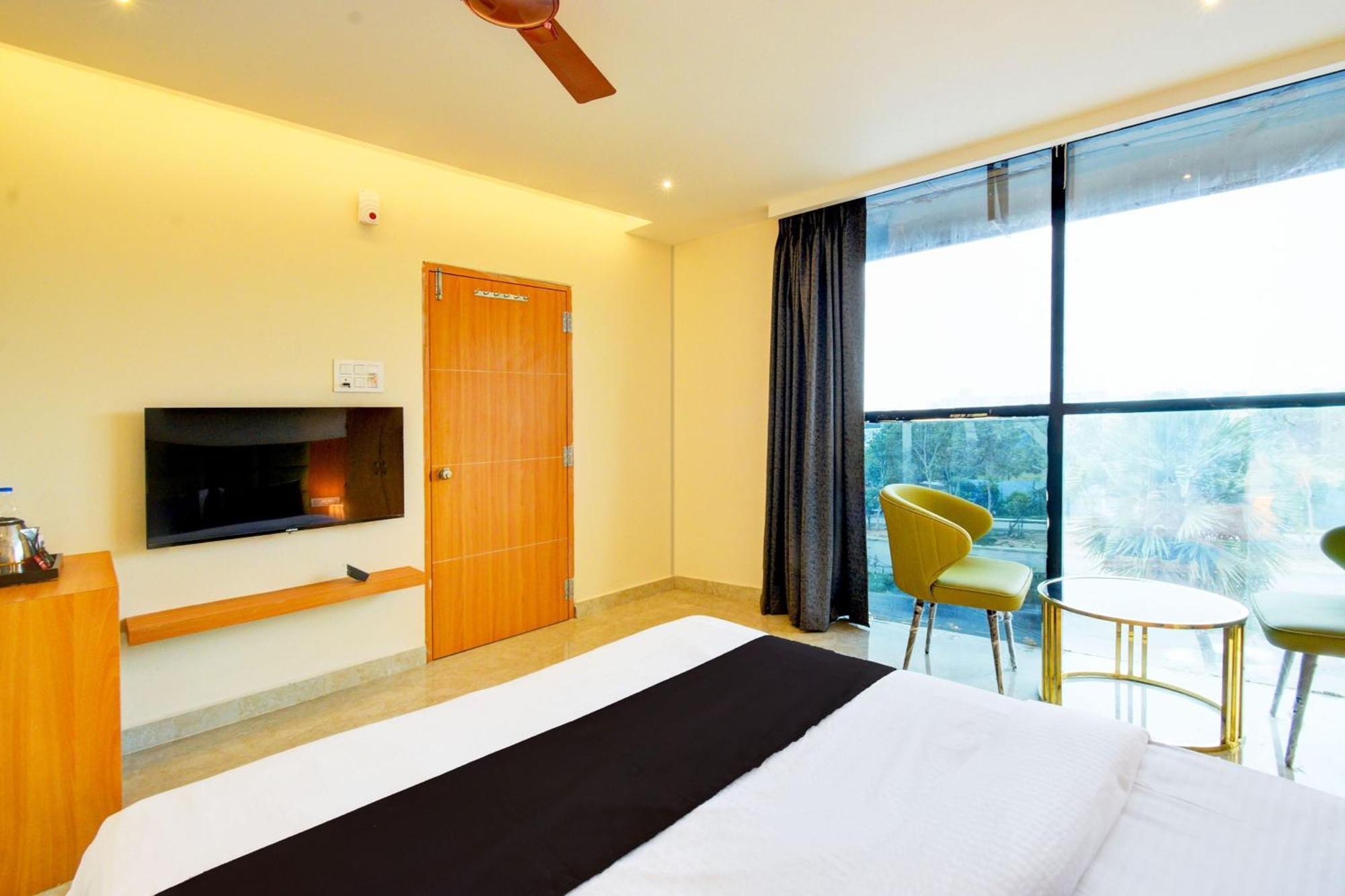 Trimulgherry Hotel O Svs Suites Luxury Rooms מראה חיצוני תמונה