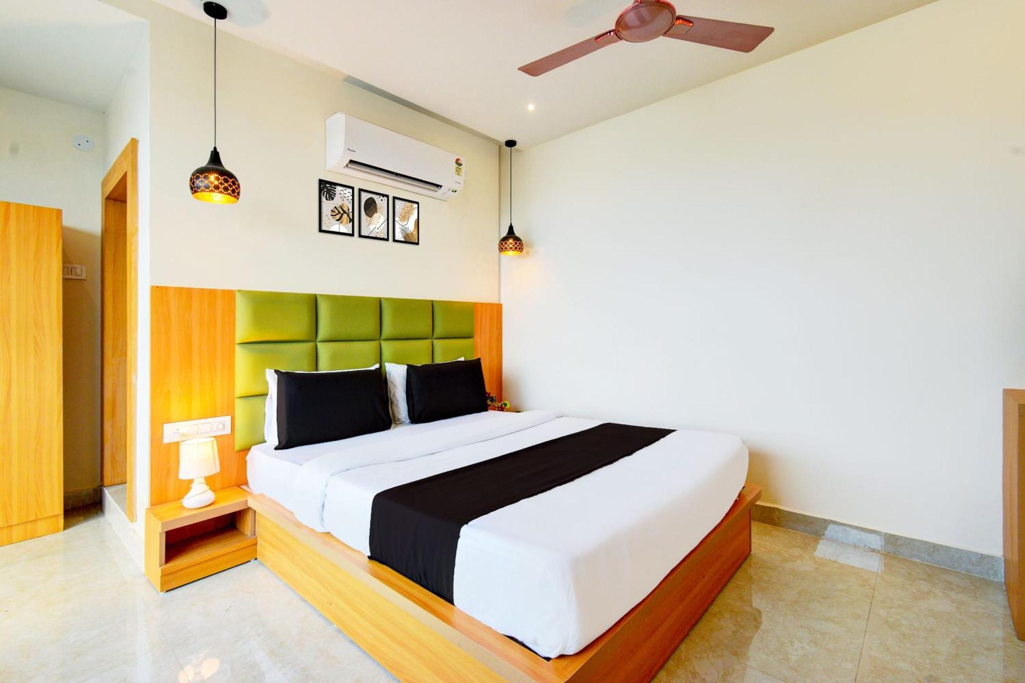 Trimulgherry Hotel O Svs Suites Luxury Rooms מראה חיצוני תמונה