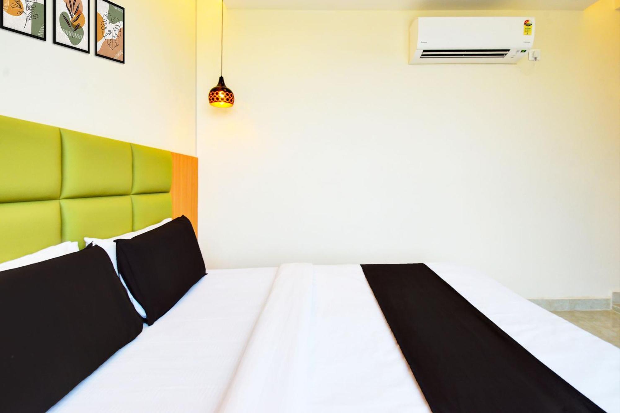 Trimulgherry Hotel O Svs Suites Luxury Rooms מראה חיצוני תמונה